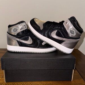 Nike Kids Black and Metallic Silver Sneakers